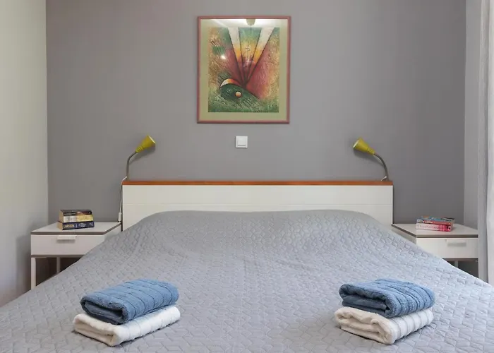 Front Apartman