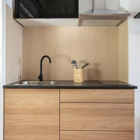 Front Apartment *